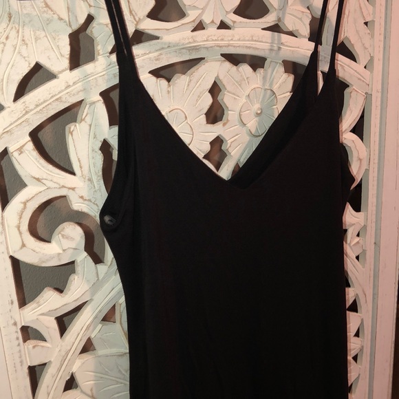 Black dress - Picture 3 of 5